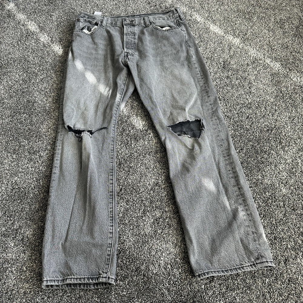 Levis‎ 501 '93 Jeans Mens 34x30 Gray Straight Distressed Ripped Knees Button Fly